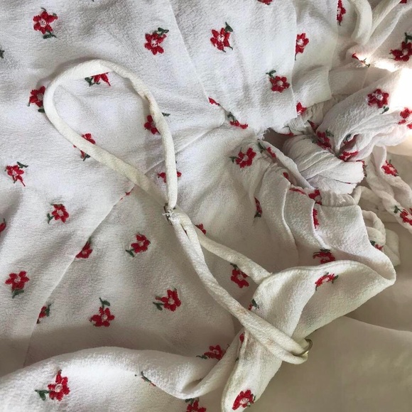 John Galt/Brandy Melville Sasha Tank - Picture 3 of 6